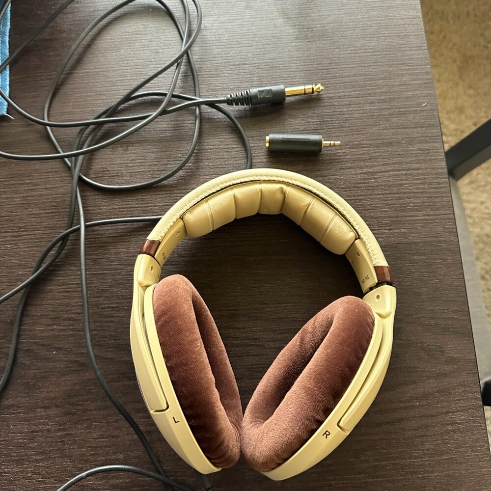 Sennheiser HD598  headphones - Picture 3 of 3